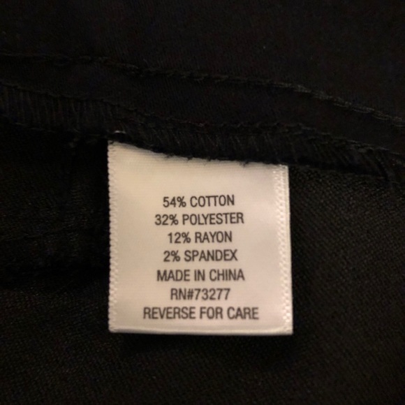 CROFT & BARROW Bermuda Shorts Size 4 Regular Black Pull On Womens New - Picture 11 of 12